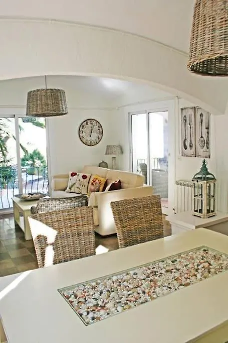 Apartamento Con Vista Al Mar Llança 0*,